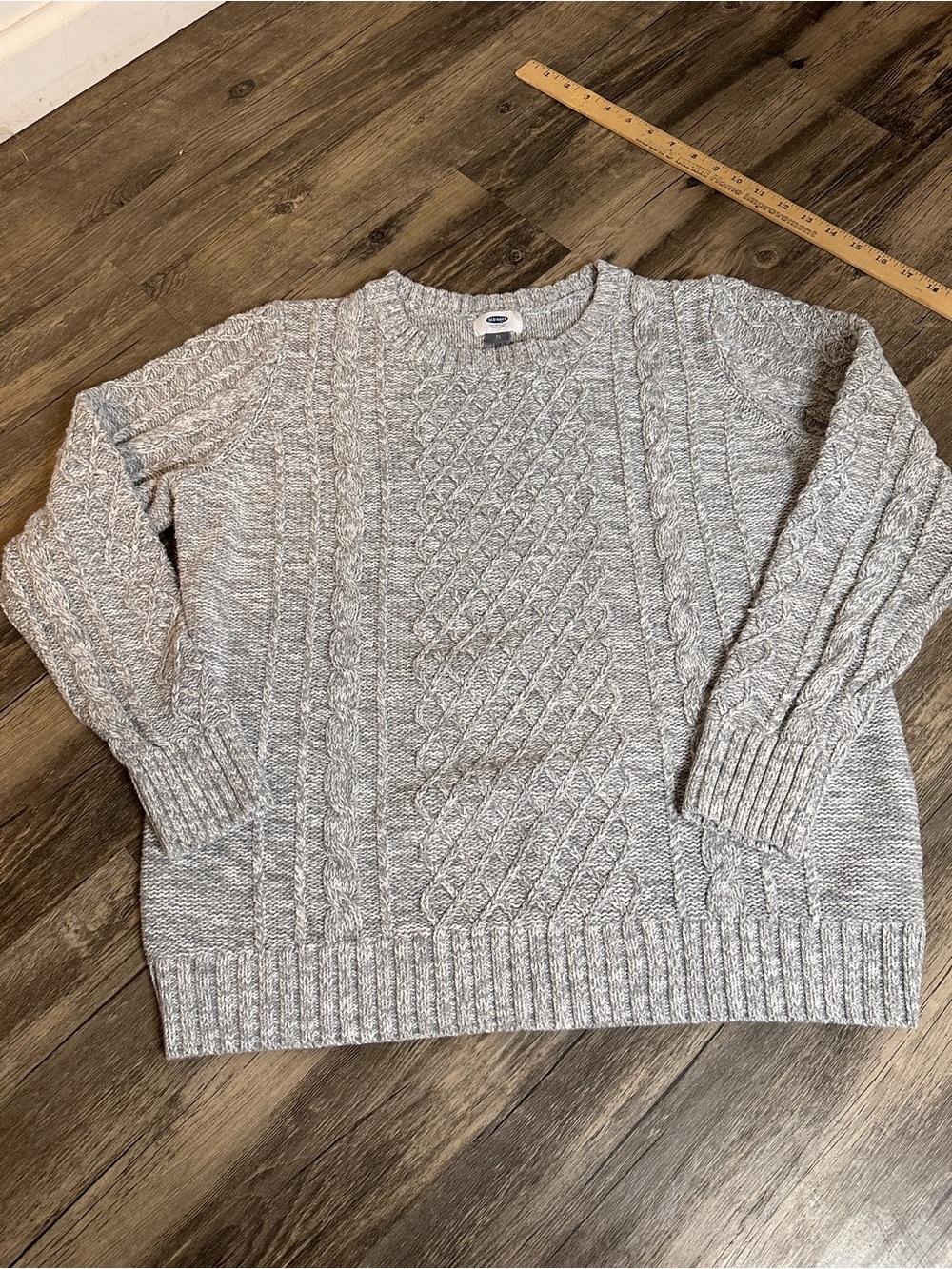 Old Navy Light Gray Cable Knit Crewneck Sweater